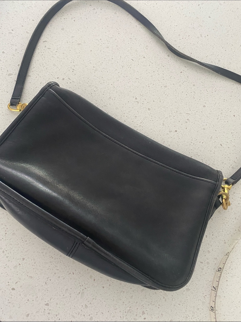 Vintage Coach city Black Leather Crossbody with Gold Turn-Lock legacy brass - Picture 4 of 6